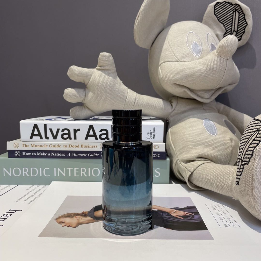 Dior Sauvage "Eau De Parfum"