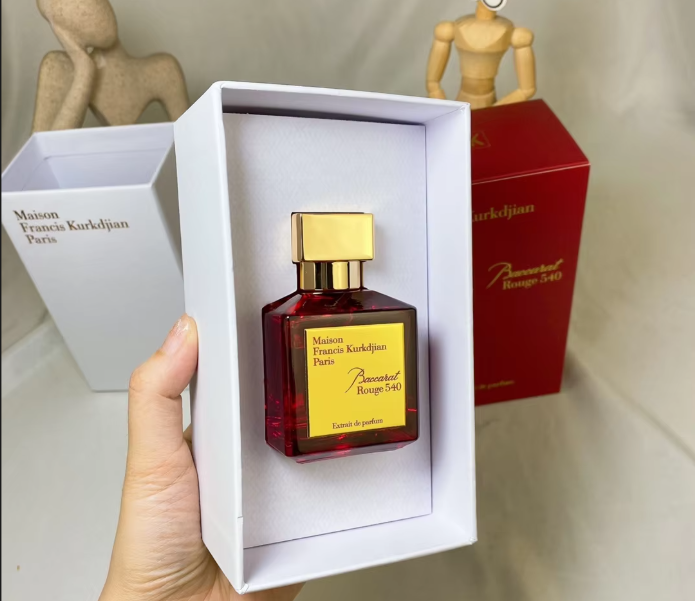 Maison Francis Kurkdjian Paris "Bacarrat Rouge 540"