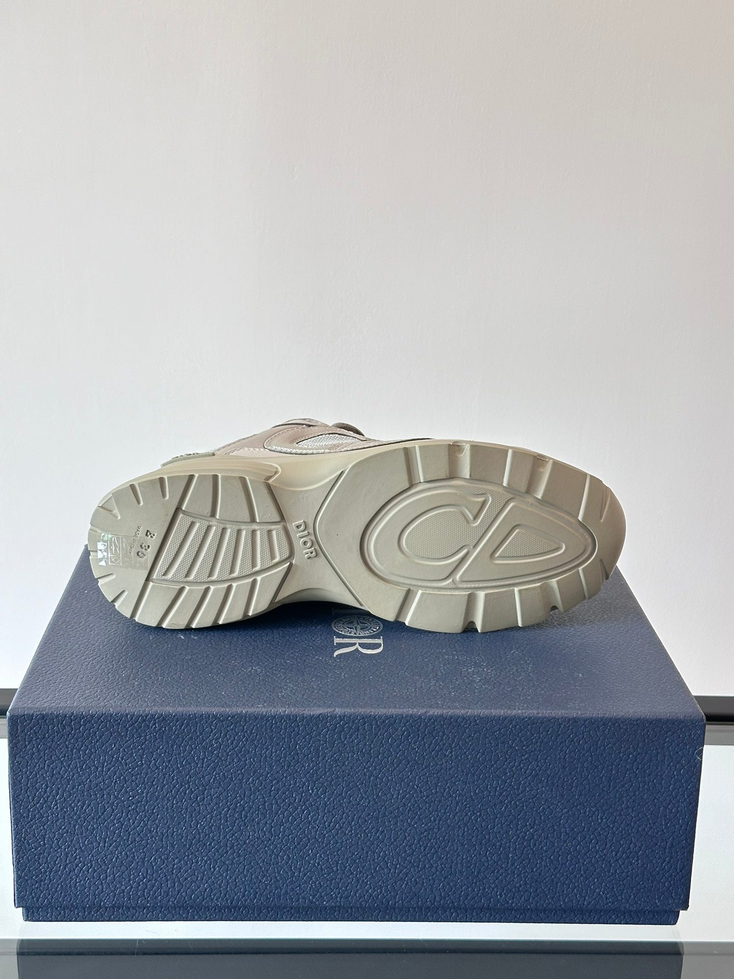 Christian Dior B30 "Light Brown"