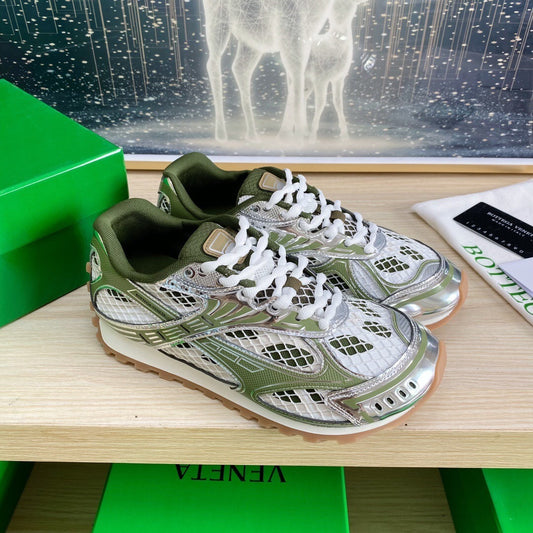 Bottega Veneta "Green and Silver"