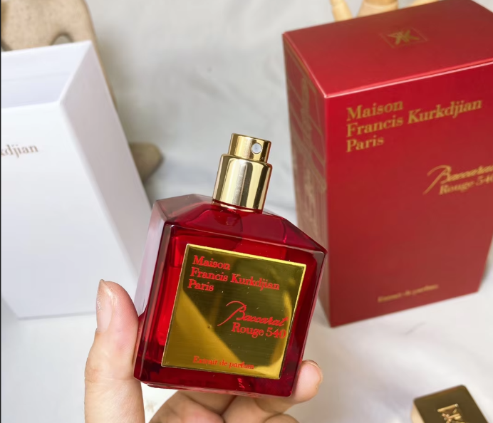 Maison Francis Kurkdjian Paris "Bacarrat Rouge 540"