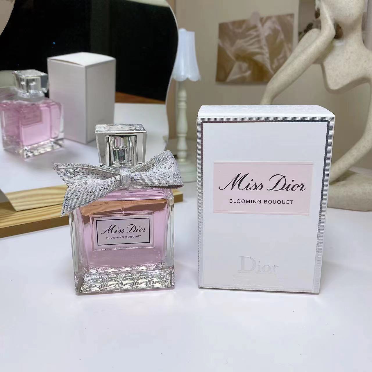 MISS DIOR "BLOOMING BOUQUET"